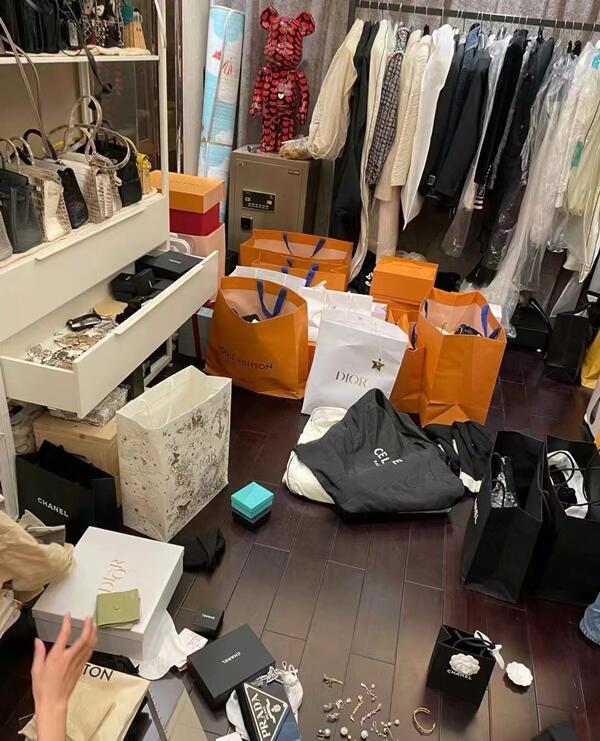 和平区回收顶奢鞋服